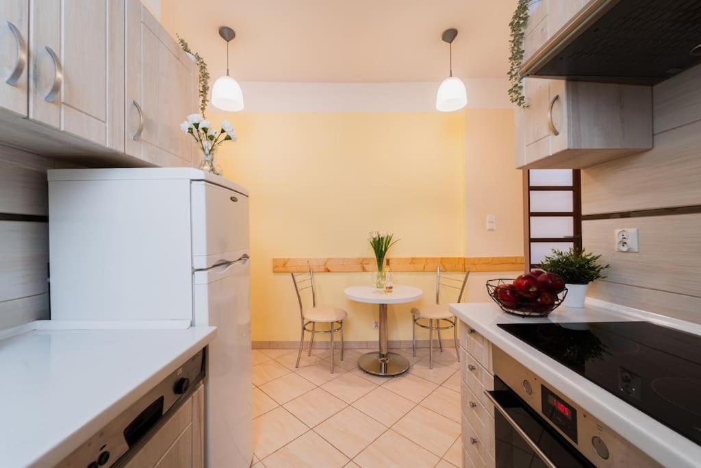 Market Square - Street Rynek 24 -2 Rooms Вроцлав Экстерьер фото